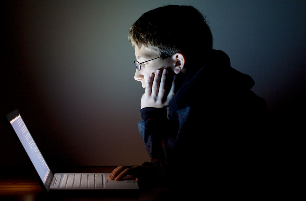 How to Keep Your Pre-Teen Safe on the Internet