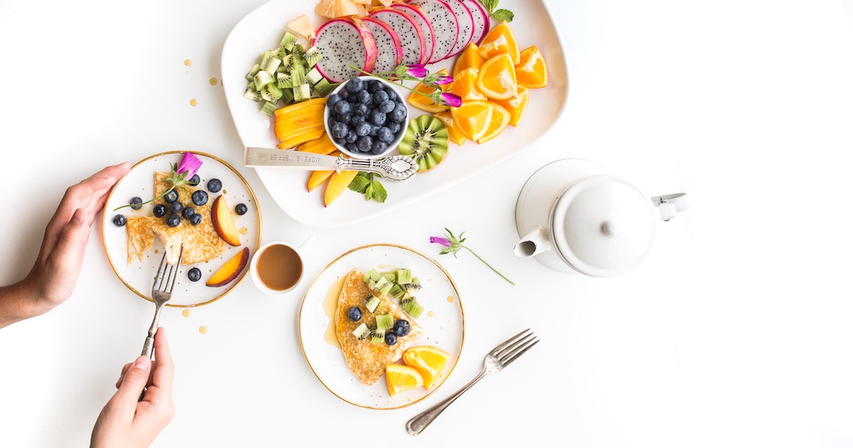 <p>Based on what we eat, too many of us don't understand what constitutes a 'healthy diet.' With a Master of Science in Nutrition, you'll be in a position to teach people to make better dietary choices. You can earn a good living in the process.</p>