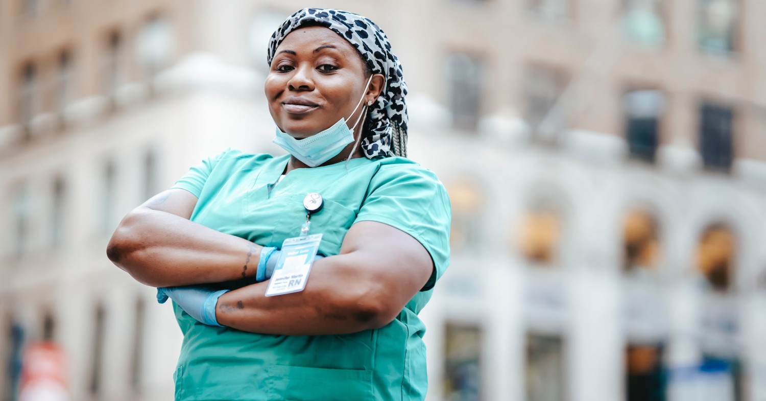 <p>You need to have an RN license and have several years of experience to sign on with most travel nursing placement agencies. Travel roles are also available for nurse practitioners.</p>