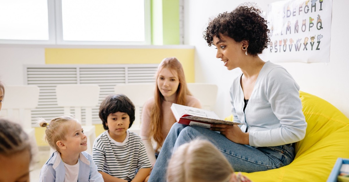 <p>Florida desperately needs teachers. If you’re thinking about a teaching career in the Sunshine State, a teacher residency is a quick way to earn your education degree, while gaining valuable classroom teaching experience.</p>