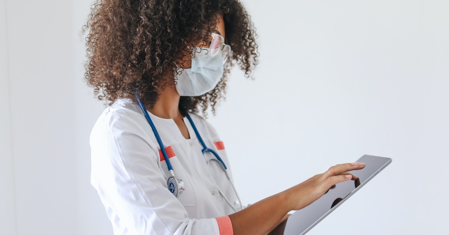 <p>Physician assistants diagnose, treat, and counsel patients, just as doctors do. They provide specialized and primary care. In most instances, PAs work autonomously.</p>